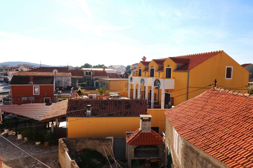 Apartment Antonio Jezera Bagian luar foto