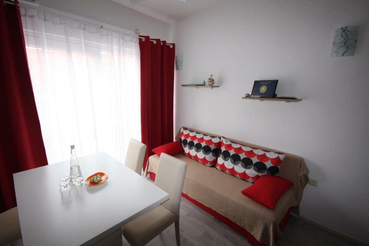 Apartment Antonio Jezera Bagian luar foto